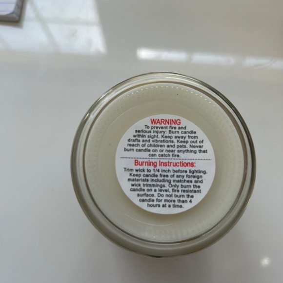 Mimi & August Alpes organic soy jar candle citrus eucalyptus cedar - Picture 5 of 5